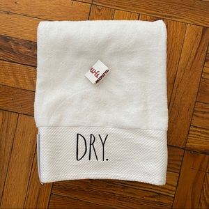 Rae Dunn “Dry” bath towel